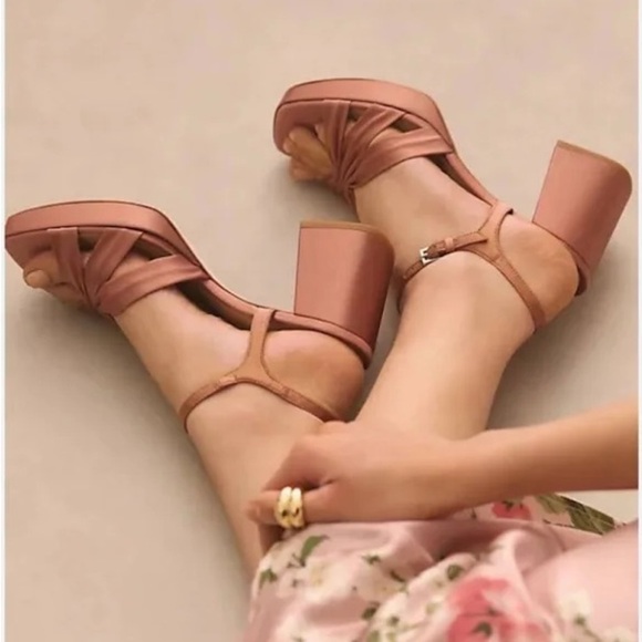 Reformation Maize Platform Heeled Sandals - Picture 1 of 6